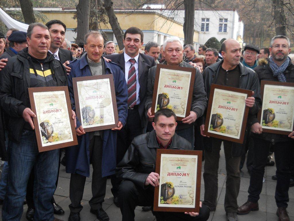 DANI VINA I MERAKA 2015 DANI VINA I MERAKA 2015