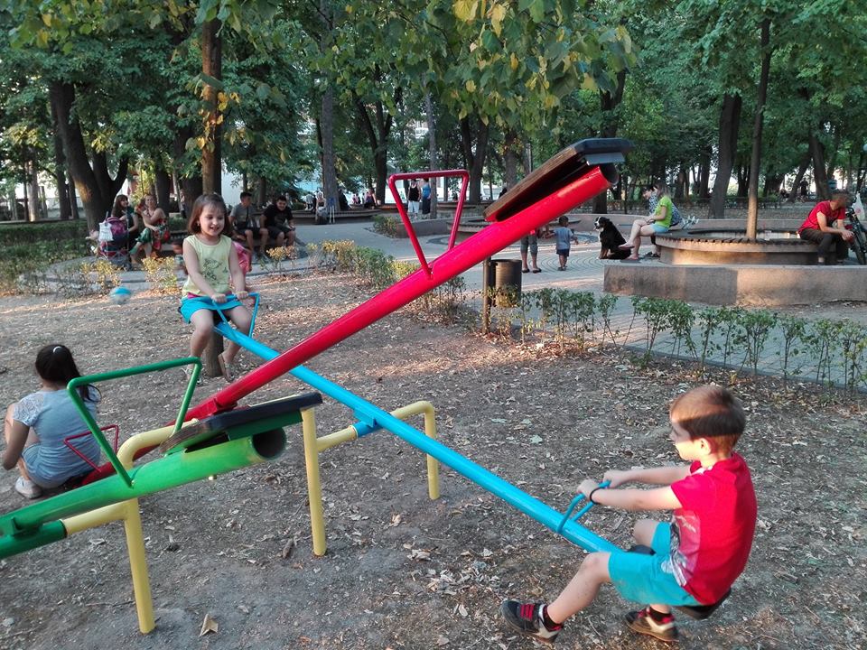 Novo igralište za decu u Niškoj Banji Novo igralište za decu u Niškoj Banji