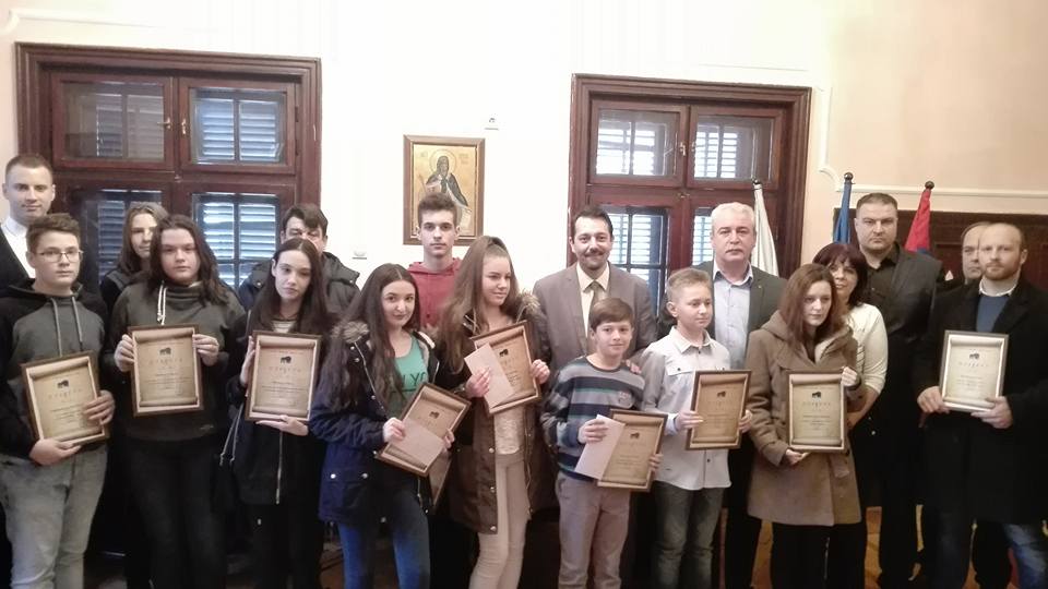 Nagrađeni najbolji u Opštini Niška Banja Nagrađeni najbolji u Opštini Niška Banja