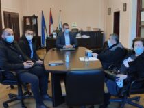 HUMANOST U DOBA KORONE – Tableti na poklon siromašnim učenicima HUMANOST U DOBA KORONE – Tableti na poklon siromašnim učenicima