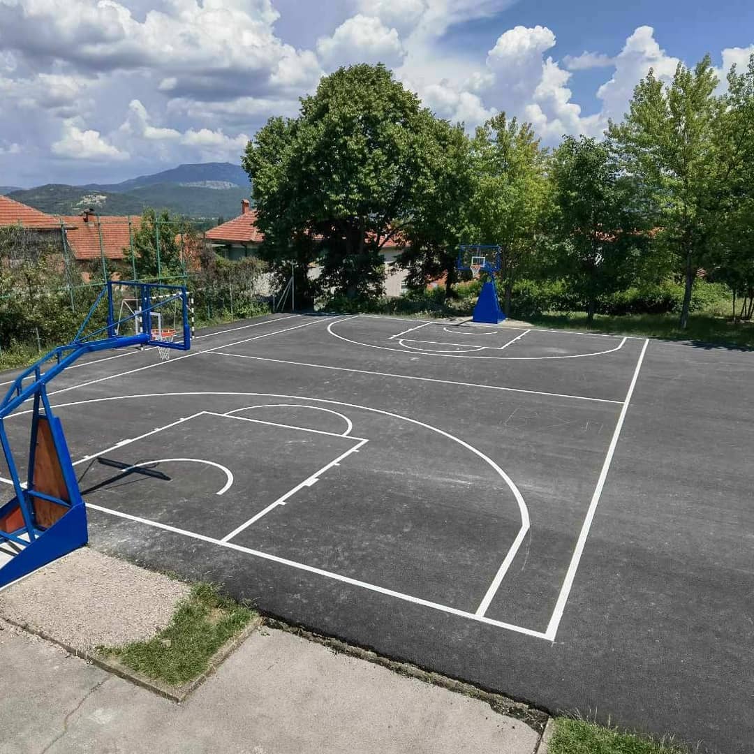 Niška Banja dobila nove košarkaške terene Niška Banja dobila nove košarkaške terene