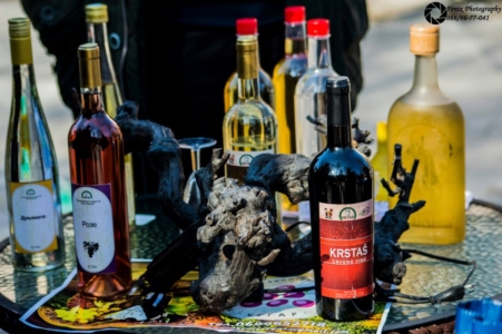 Dani vina i meraka