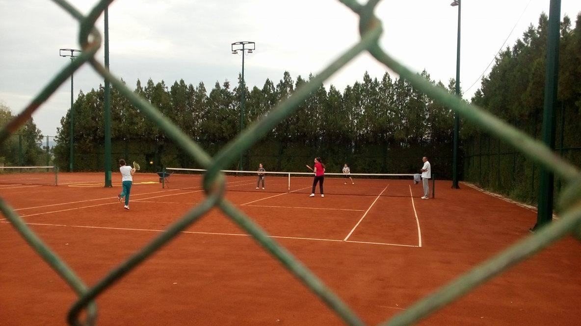 Uskoro obnova sportskih terena u Niškoj Banji Uskoro obnova sportskih terena u Niškoj Banji